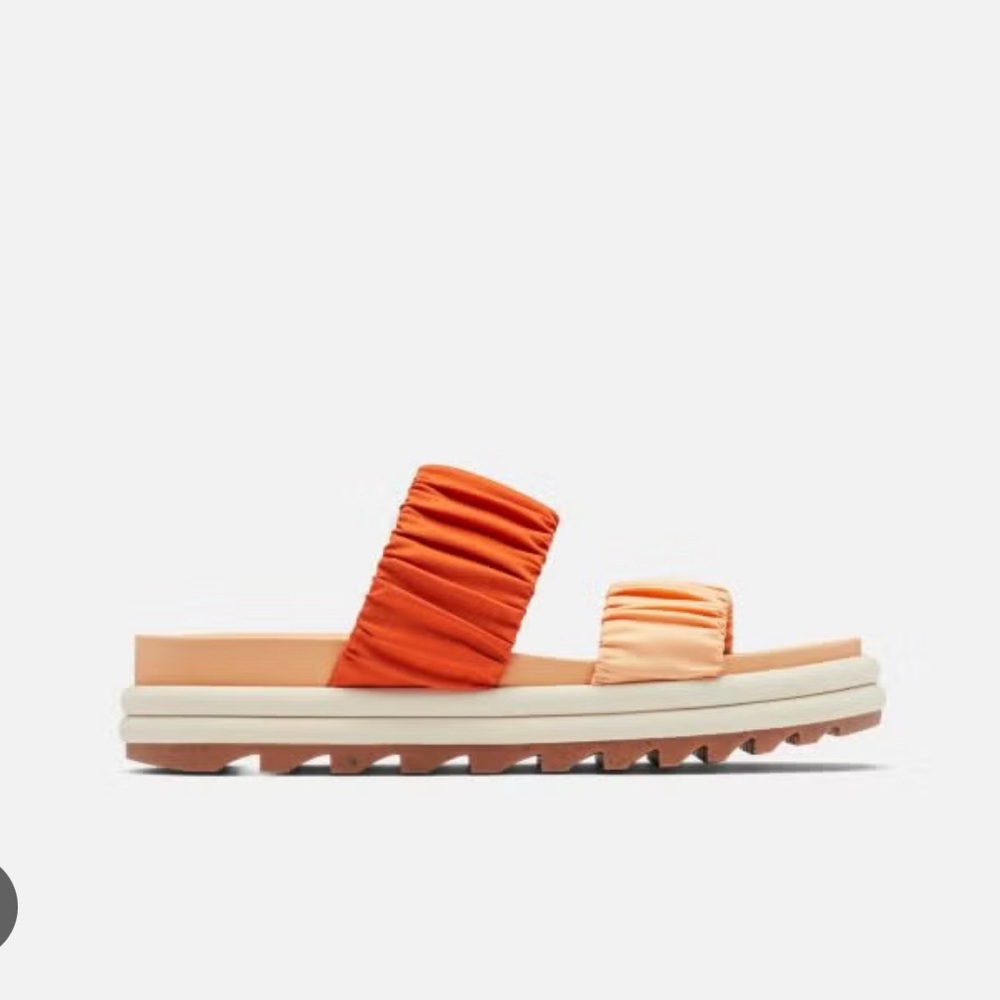 Sorel Women's Orange and Peach Sandals